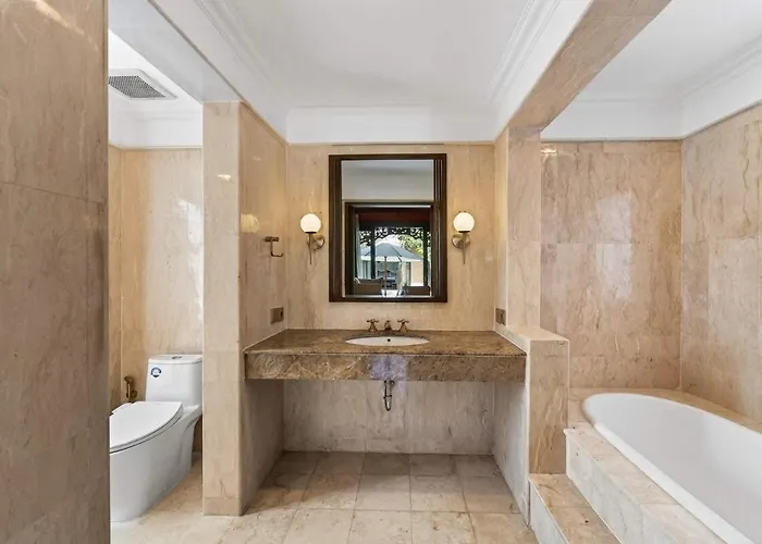 Tropical 3br Private Pool In *