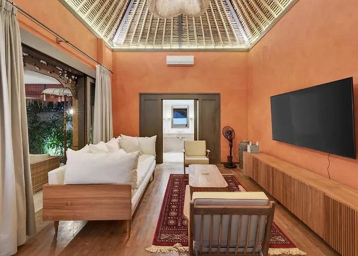 Tropical 3br Private Pool In