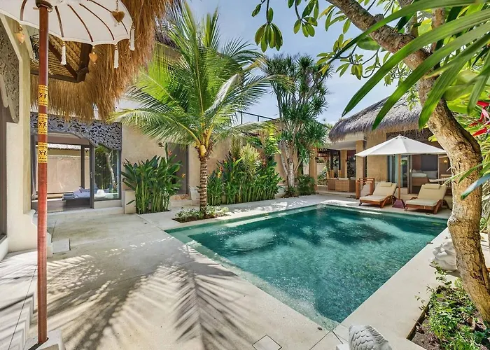 Tropical 3br Private Pool In Jimbaran